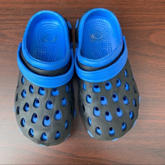 Kids Waterproof Slip On Clogs - Picture 1 of 3